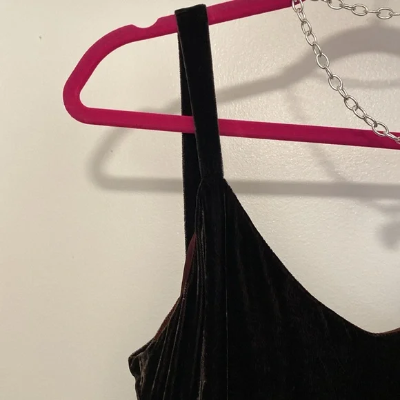 Dress Elegant Merlot Velvet Dress - Picture 4 of 10